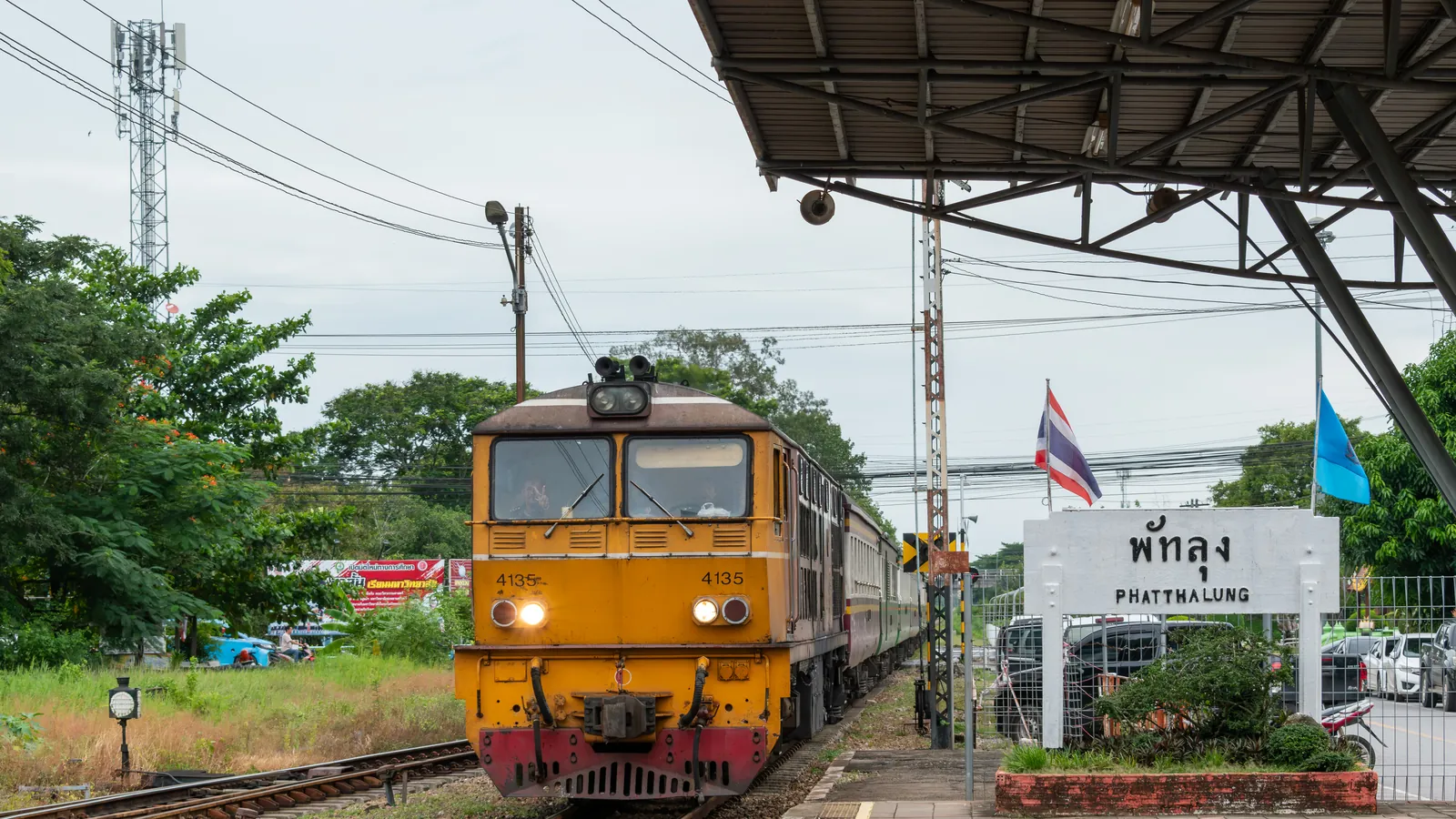 Treno nella Thailandia del sud